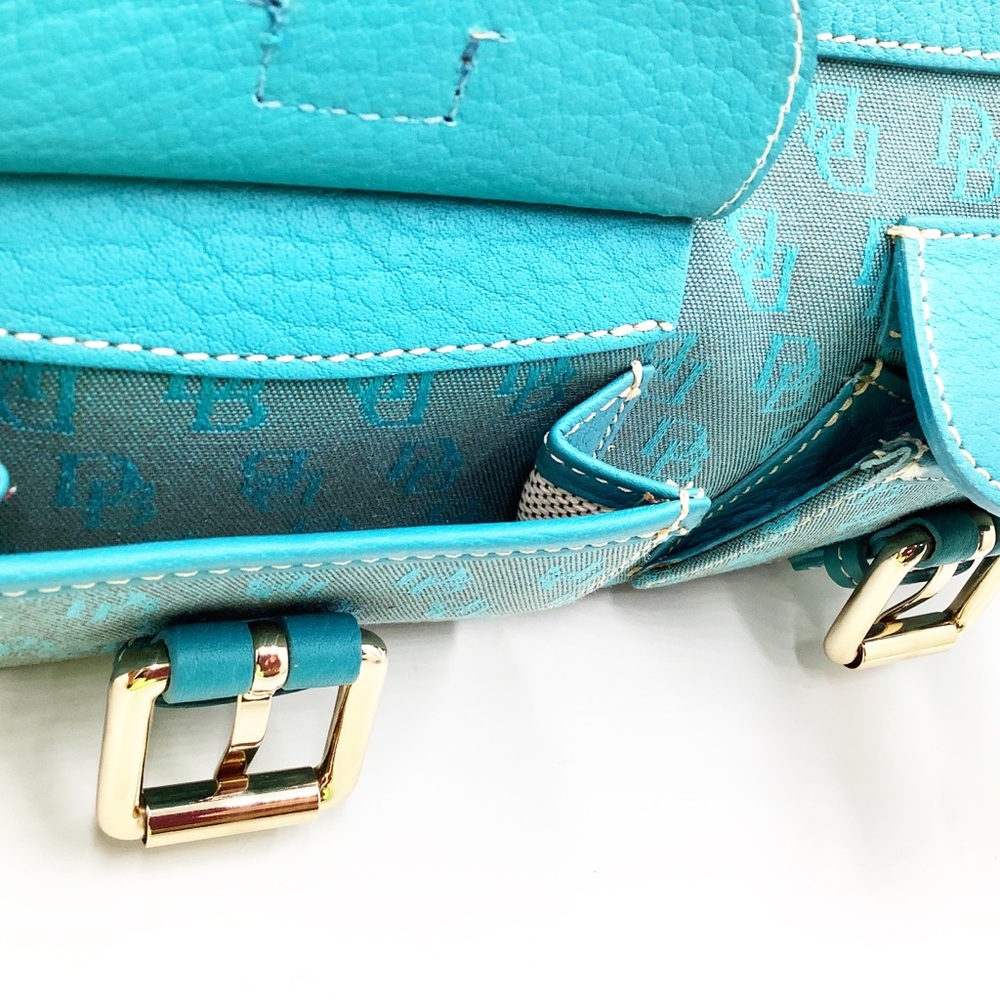 🆕{Dooney&Bourke} Signature Canvas and Leather Bag - Picture 13 of 16